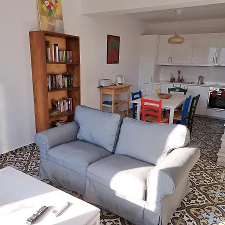 O Kipos Ferienhaus Zárakes